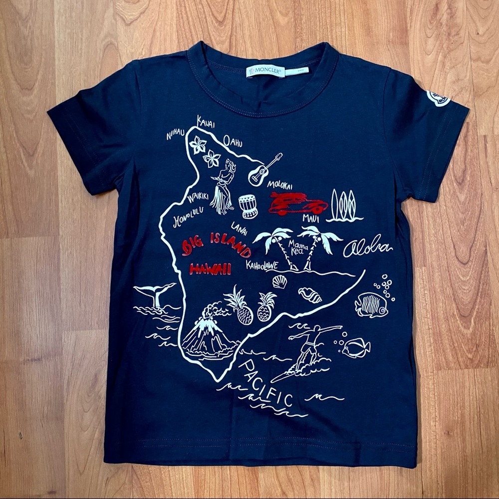 Moncler kids T-shirt 5Y (NWOT)